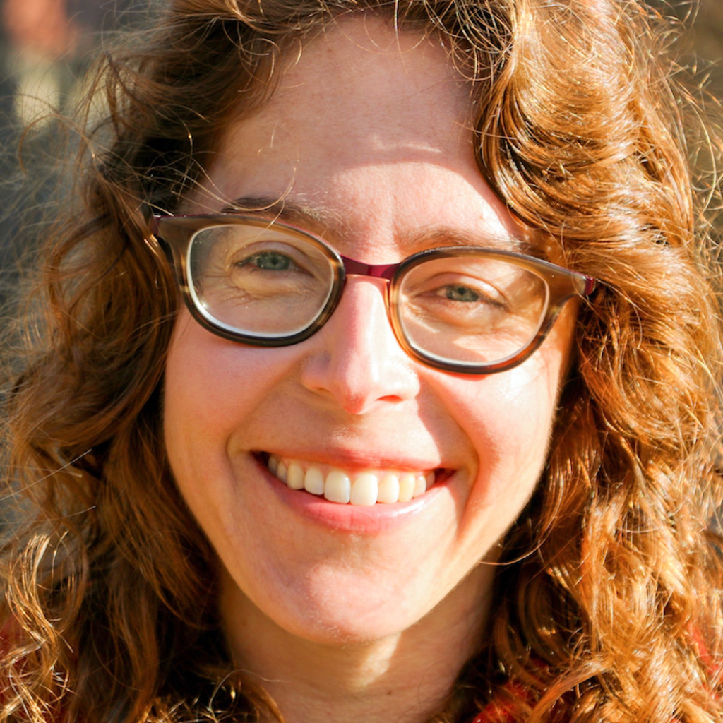 Portrait of Annie Janusch