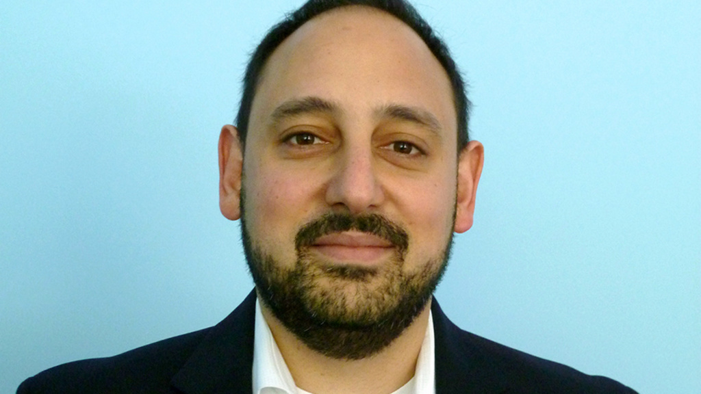 Portrait of Ari Ariel