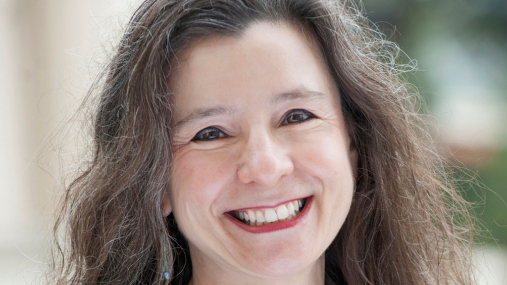 Monica Carreia headshot